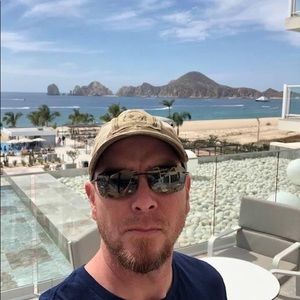 Meet your Posher, Johnny